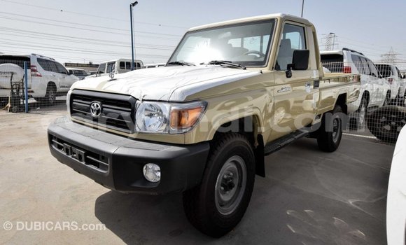 Acheter Import Voiture Toyota Land Cruiser Beige à Import - Dubai, Zambie Acheter Import Voiture Toyota Land Cruiser Beige à Import - Dubai, Zambie