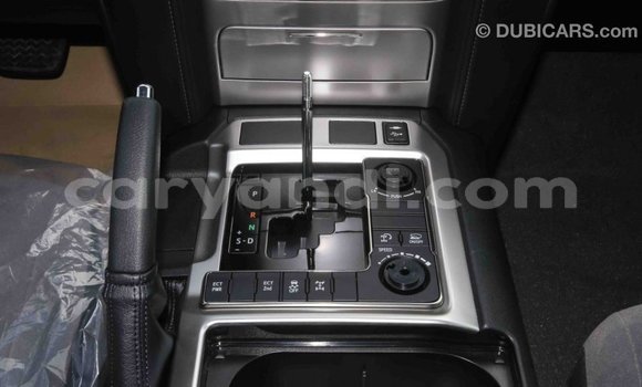 Tenga Imported Toyota Land Cruiser Chena Mota in Import - Dubai in Zambia Tenga Imported Toyota Land Cruiser Chena Mota in Import - Dubai in Zambia