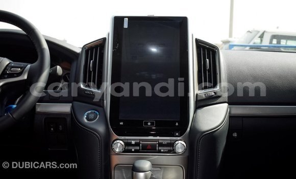 Acheter Import Voiture Toyota Land Cruiser Noir à Import - Dubai, Zambie Acheter Import Voiture Toyota Land Cruiser Noir à Import - Dubai, Zambie