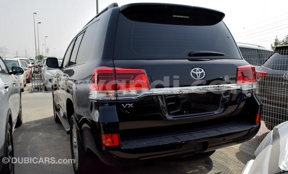 Acheter Import Voiture Toyota Land Cruiser Noir à Import - Dubai, Zambie Acheter Import Voiture Toyota Land Cruiser Noir à Import - Dubai, Zambie