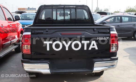 Acheter Import Voiture Toyota Hilux Noir à Import - Dubai, Zambie Acheter Import Voiture Toyota Hilux Noir à Import - Dubai, Zambie