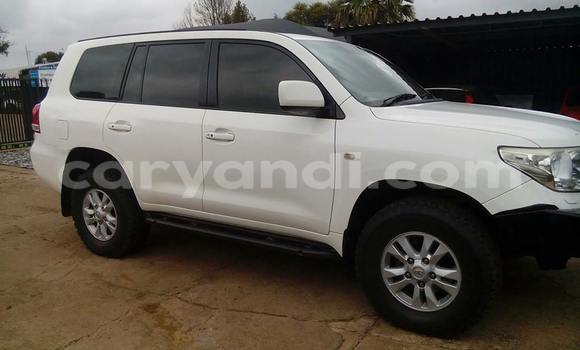 Acheter Occasion Voiture Toyota Land Cruiser Blanc à Chingola, Zambie Acheter Occasion Voiture Toyota Land Cruiser Blanc à Chingola, Zambie
