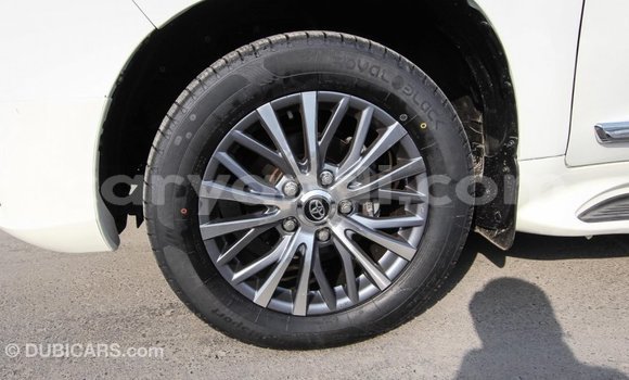 Nunua Imported Toyota Land Cruiser Nyeupe Gari ndani ya Import - Dubai nchini Zambia Nunua Imported Toyota Land Cruiser Nyeupe Gari ndani ya Import - Dubai nchini Zambia