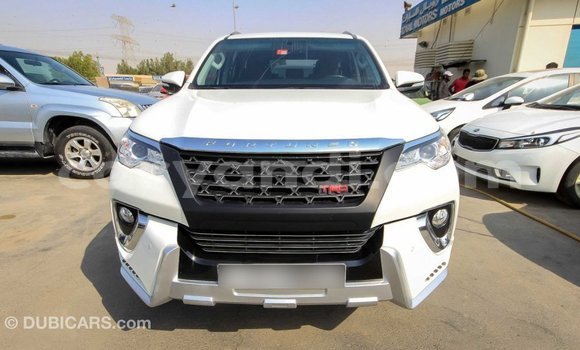 Acheter Import Voiture Toyota Fortuner Blanc à Import - Dubai, Zambie Acheter Import Voiture Toyota Fortuner Blanc à Import - Dubai, Zambie