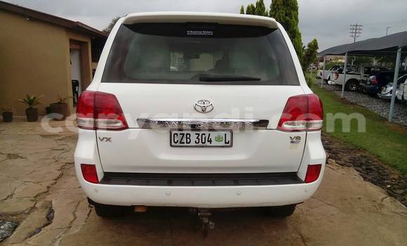 Acheter Occasion Voiture Toyota Land Cruiser Blanc à Chingola, Zambie Acheter Occasion Voiture Toyota Land Cruiser Blanc à Chingola, Zambie