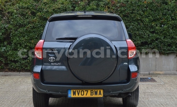 Acheter Occasion Voiture Toyota RAV4 Beige à Lusaka, Zambie Acheter Occasion Voiture Toyota RAV4 Beige à Lusaka, Zambie