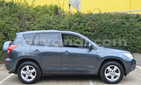 Acheter Occasion Voiture Toyota RAV4 Beige à Lusaka, Zambie Acheter Occasion Voiture Toyota RAV4 Beige à Lusaka, Zambie
