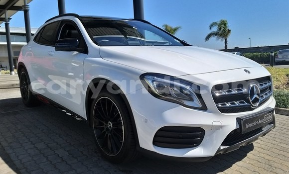 Nunua Ilio tumika Mercedes‒Benz GLA-klasse Nyekundu Gari ndani ya Chingola nchini Zambia Nunua Ilio tumika Mercedes‒Benz GLA-klasse Nyekundu Gari ndani ya Chingola nchini Zambia