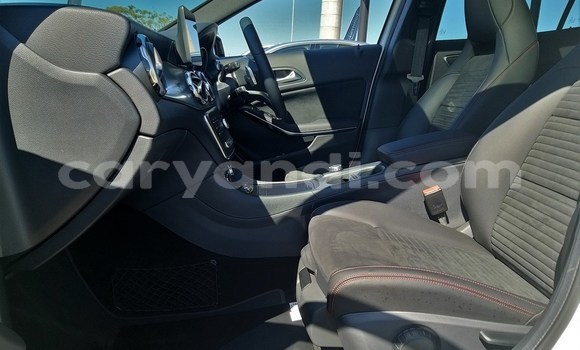 Nunua Ilio tumika Mercedes‒Benz GLA-klasse Nyekundu Gari ndani ya Chingola nchini Zambia Nunua Ilio tumika Mercedes‒Benz GLA-klasse Nyekundu Gari ndani ya Chingola nchini Zambia