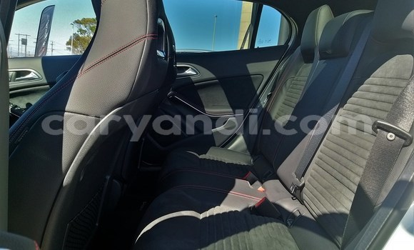 Nunua Ilio tumika Mercedes‒Benz GLA-klasse Nyekundu Gari ndani ya Chingola nchini Zambia Nunua Ilio tumika Mercedes‒Benz GLA-klasse Nyekundu Gari ndani ya Chingola nchini Zambia