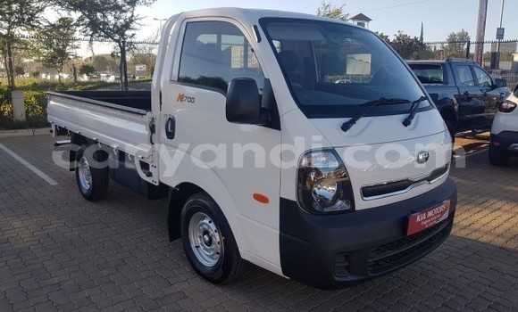 Acheter Occasion Voiture Kia K3 Blanc à Livingstone, Zambie Acheter Occasion Voiture Kia K3 Blanc à Livingstone, Zambie