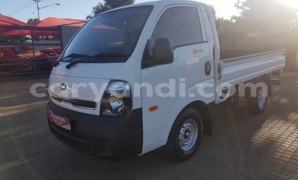 Acheter Occasion Voiture Kia K3 Blanc à Livingstone, Zambie Acheter Occasion Voiture Kia K3 Blanc à Livingstone, Zambie