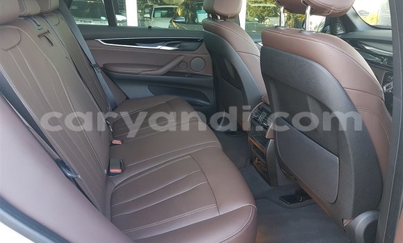 Nunua Ilio tumika BMW X5 Nyeupe Gari ndani ya Chililabombwe nchini Copperbelt Nunua Ilio tumika BMW X5 Nyeupe Gari ndani ya Chililabombwe nchini Copperbelt