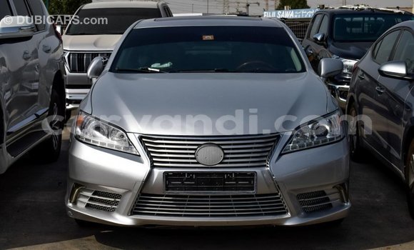 Tenga Imported Lexus ES Zvimwe Mota in Import - Dubai in Zambia Tenga Imported Lexus ES Zvimwe Mota in Import - Dubai in Zambia