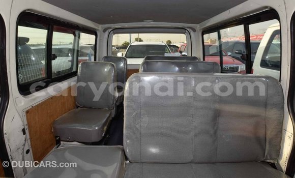 Acheter Import Voiture Toyota Hiace Blanc à Import - Dubai, Zambie Acheter Import Voiture Toyota Hiace Blanc à Import - Dubai, Zambie