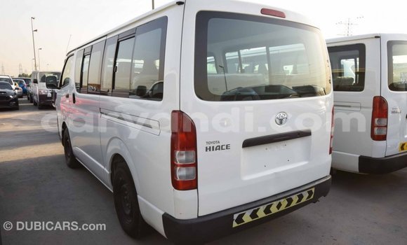 Acheter Import Voiture Toyota Hiace Blanc à Import - Dubai, Zambie Acheter Import Voiture Toyota Hiace Blanc à Import - Dubai, Zambie