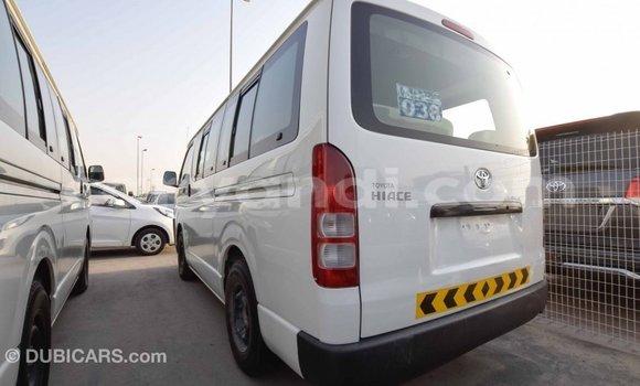 Acheter Import Voiture Toyota Hiace Blanc à Import - Dubai, Zambie Acheter Import Voiture Toyota Hiace Blanc à Import - Dubai, Zambie
