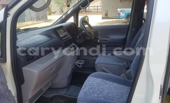 Buy Used Nissan Serena White Car in Lusaka in Zambia Buy Used Nissan Serena White Car in Lusaka in Zambia