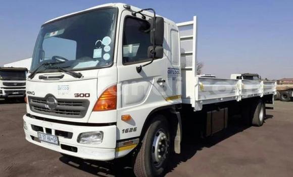 Buy Used Hino Ranger White Truck in Lusaka in Zambia Buy Used Hino Ranger White Truck in Lusaka in Zambia