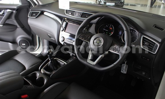 Nunua Ilio tumika Nissan Qashqai Nyeupe Gari ndani ya Chingola nchini Zambia Nunua Ilio tumika Nissan Qashqai Nyeupe Gari ndani ya Chingola nchini Zambia