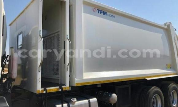 Acheter Occasion Utilitaire Isuzu FTR 850 Blanc à Lusaka, Zambie Acheter Occasion Utilitaire Isuzu FTR 850 Blanc à Lusaka, Zambie