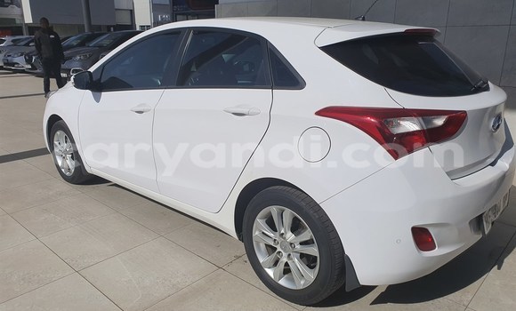 Acheter Occasion Voiture Hyundai i30 Blanc à Lusaka, Zambie Acheter Occasion Voiture Hyundai i30 Blanc à Lusaka, Zambie