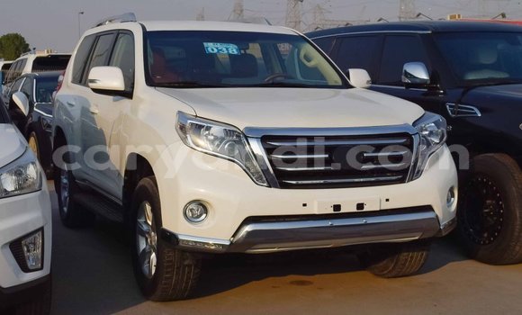 Nunua Imported Toyota Prado Nyeupe Gari ndani ya Import - Dubai nchini Zambia Nunua Imported Toyota Prado Nyeupe Gari ndani ya Import - Dubai nchini Zambia