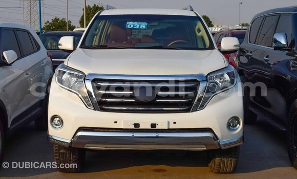 Nunua Imported Toyota Prado Nyeupe Gari ndani ya Import - Dubai nchini Zambia Nunua Imported Toyota Prado Nyeupe Gari ndani ya Import - Dubai nchini Zambia