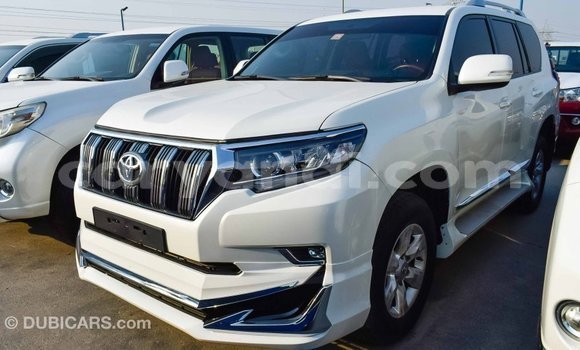 Acheter Import Voiture Toyota Prado Blanc à Import - Dubai, Zambie Acheter Import Voiture Toyota Prado Blanc à Import - Dubai, Zambie