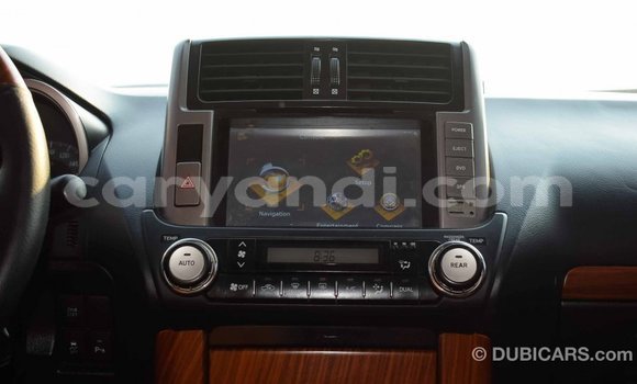 Acheter Import Voiture Toyota Prado Blanc à Import - Dubai, Zambie Acheter Import Voiture Toyota Prado Blanc à Import - Dubai, Zambie