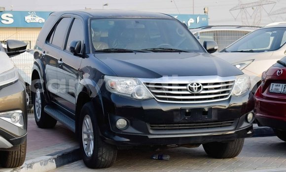 Acheter Import Voiture Toyota Fortuner Noir à Import - Dubai, Zambie Acheter Import Voiture Toyota Fortuner Noir à Import - Dubai, Zambie