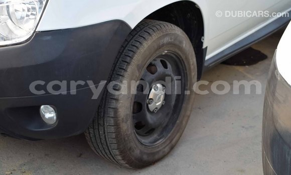 Nunua Imported Renault Duster Nyeupe Gari ndani ya Import - Dubai nchini Zambia Nunua Imported Renault Duster Nyeupe Gari ndani ya Import - Dubai nchini Zambia