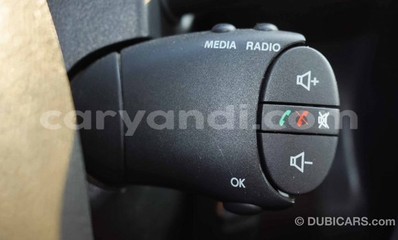 Acheter Import Voiture Renault Duster Blanc à Import - Dubai, Zambie Acheter Import Voiture Renault Duster Blanc à Import - Dubai, Zambie