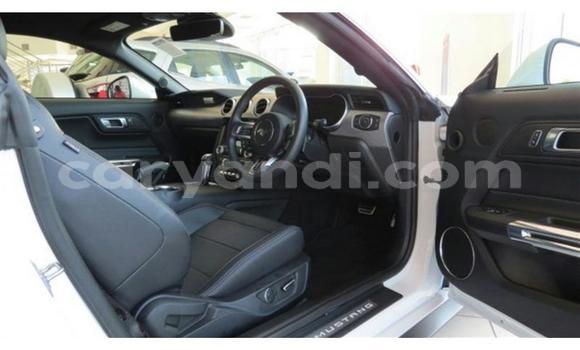 Buy Used Ford Mustang White Car in Lusaka in Zambia Buy Used Ford Mustang White Car in Lusaka in Zambia