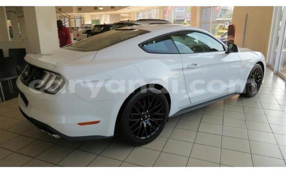 Buy Used Ford Mustang White Car in Lusaka in Zambia Buy Used Ford Mustang White Car in Lusaka in Zambia