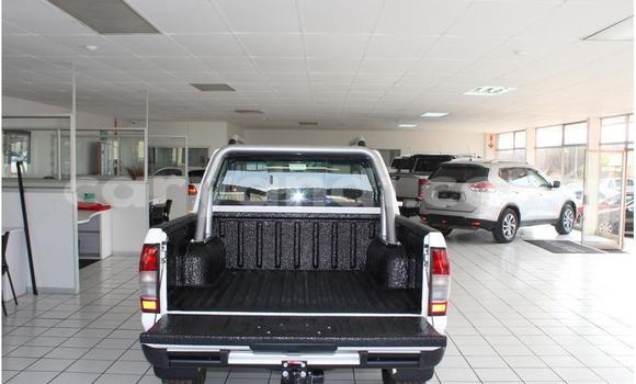 Acheter Occasion Voiture Nissan NP 300 Blanc à Lusaka, Zambie Acheter Occasion Voiture Nissan NP 300 Blanc à Lusaka, Zambie