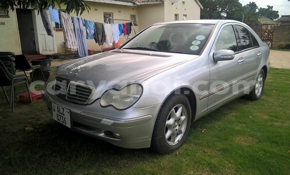 Acheter Occasion Voiture Mercedes‒Benz 190 Autre à Chingola, Zambie Acheter Occasion Voiture Mercedes‒Benz 190 Autre à Chingola, Zambie