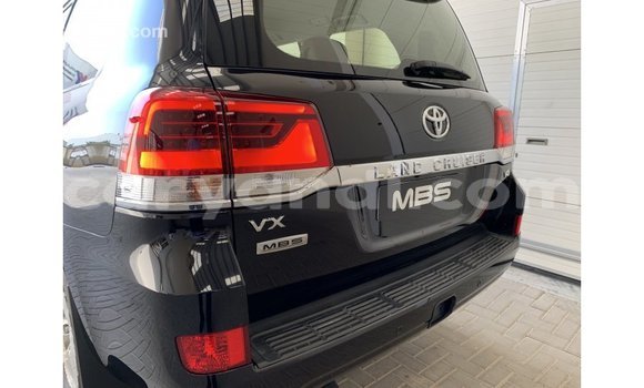 Acheter Import Voiture Toyota Land Cruiser Noir à Import - Dubai, Zambie Acheter Import Voiture Toyota Land Cruiser Noir à Import - Dubai, Zambie