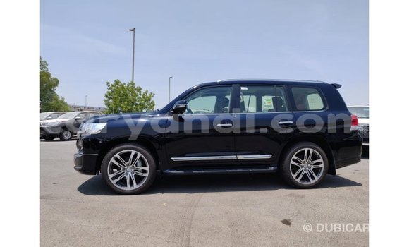Nunua Imported Toyota Land Cruiser Nyeusi Gari ndani ya Import - Dubai nchini Zambia Nunua Imported Toyota Land Cruiser Nyeusi Gari ndani ya Import - Dubai nchini Zambia