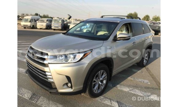Tenga Imported Toyota Highlander Zvimwe Mota in Import - Dubai in Zambia Tenga Imported Toyota Highlander Zvimwe Mota in Import - Dubai in Zambia