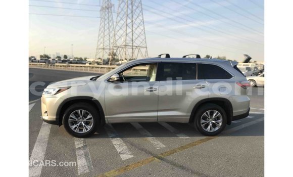 Tenga Imported Toyota Highlander Zvimwe Mota in Import - Dubai in Zambia Tenga Imported Toyota Highlander Zvimwe Mota in Import - Dubai in Zambia