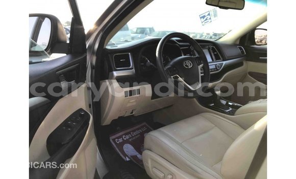 Tenga Imported Toyota Highlander Zvimwe Mota in Import - Dubai in Zambia Tenga Imported Toyota Highlander Zvimwe Mota in Import - Dubai in Zambia