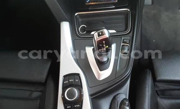 Acheter Occasion Voiture BMW 3–Series Gris à Lusaka, Zambie Acheter Occasion Voiture BMW 3–Series Gris à Lusaka, Zambie