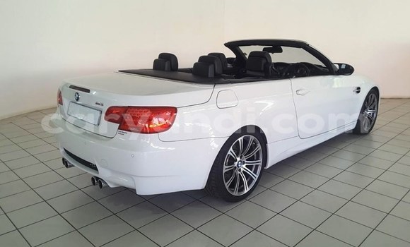 Acheter Occasion Voiture BMW M3 Blanc à Lusaka, Zambie Acheter Occasion Voiture BMW M3 Blanc à Lusaka, Zambie