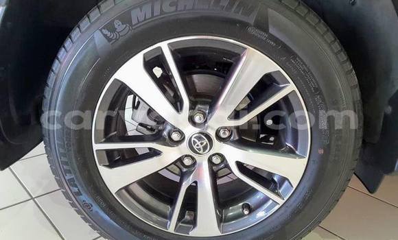 Nunua Ilio tumika Toyota RAV4 Nyeupe Gari ndani ya Lusaka nchini Zambia Nunua Ilio tumika Toyota RAV4 Nyeupe Gari ndani ya Lusaka nchini Zambia