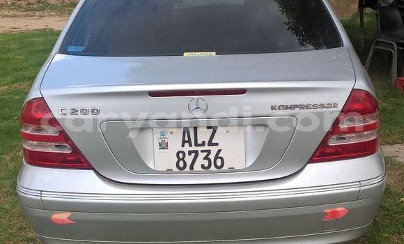 Acheter Occasion Voiture Mercedes‒Benz 190 Autre à Chingola, Zambie Acheter Occasion Voiture Mercedes‒Benz 190 Autre à Chingola, Zambie