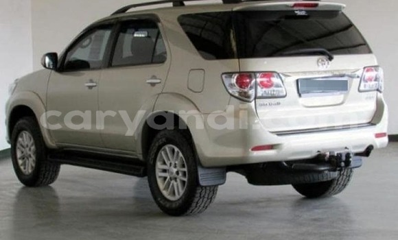 Buy Used Toyota Fortuner Silver Car in Lusaka in Zambia Buy Used Toyota Fortuner Silver Car in Lusaka in Zambia