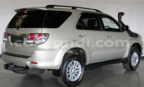 Buy Used Toyota Fortuner Silver Car in Lusaka in Zambia Buy Used Toyota Fortuner Silver Car in Lusaka in Zambia