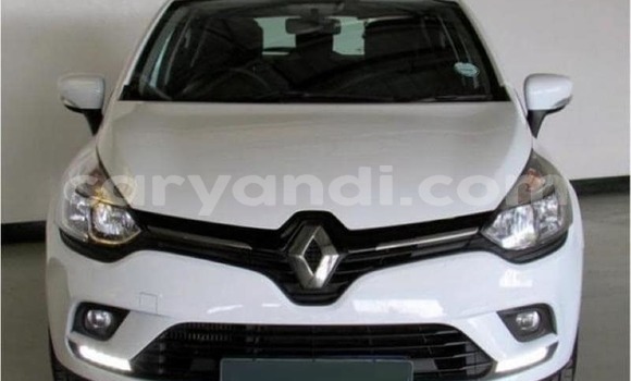 Tenga Tsaru Renault Clio Chena Mota in Lusaka in Zambia Tenga Tsaru Renault Clio Chena Mota in Lusaka in Zambia