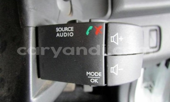 Tenga Tsaru Renault Clio Chena Mota in Lusaka in Zambia Tenga Tsaru Renault Clio Chena Mota in Lusaka in Zambia